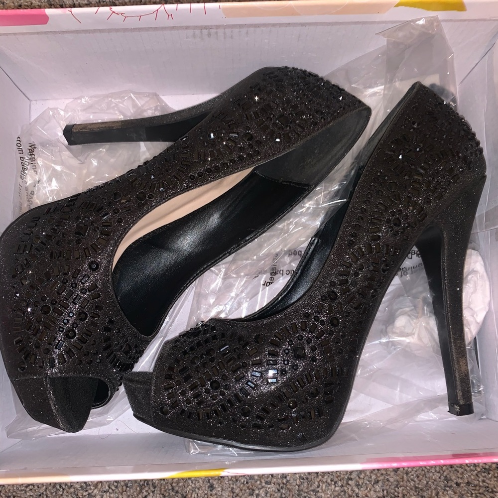 Women Black platform heels